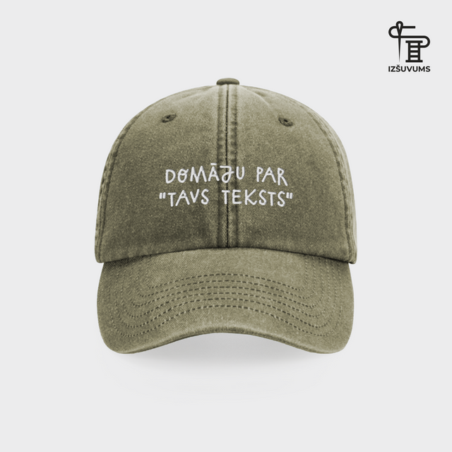 Personalizēta izšūta cepure "Domāju par ..."