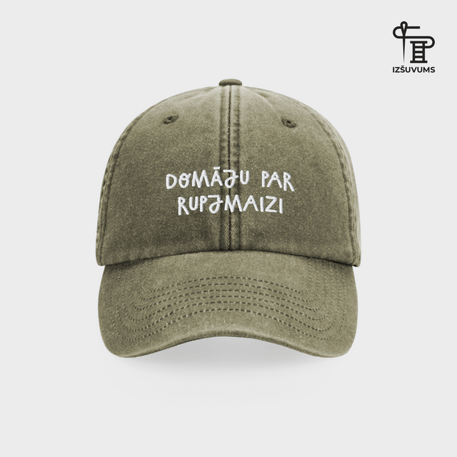 Izšūta cepure "Domāju par rupjmaizi"