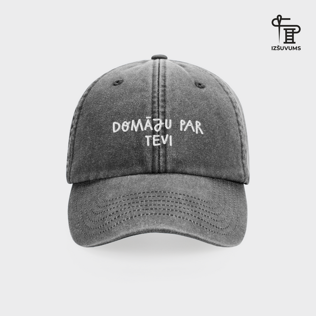 Izšūta cepure "Domāju par Tevi"