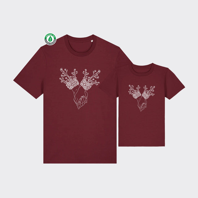 Organiskās kokvilnas komplekts "Latvju rociņas" (T-krekls + bērnu T-krekls)