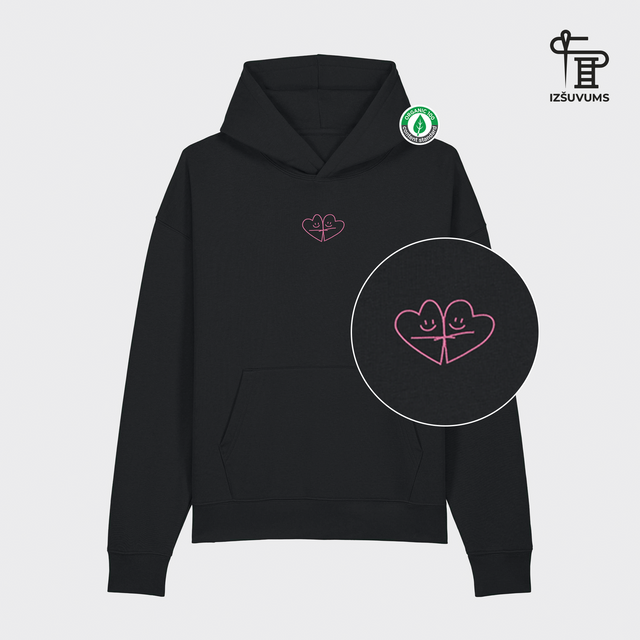 Izšūts organiskās kokvilnas hūdijs "Sirdsāķīši"