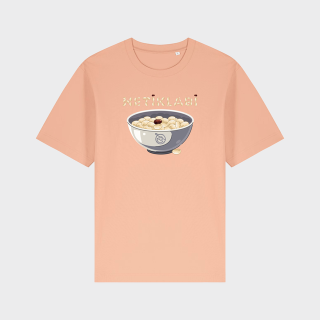 Netiklabi sašķirotu pupiņu oversized t-krekls