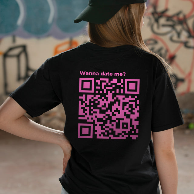Personalizējams Organiskās kokvilnas T-krekls "Wanna date me? QR"