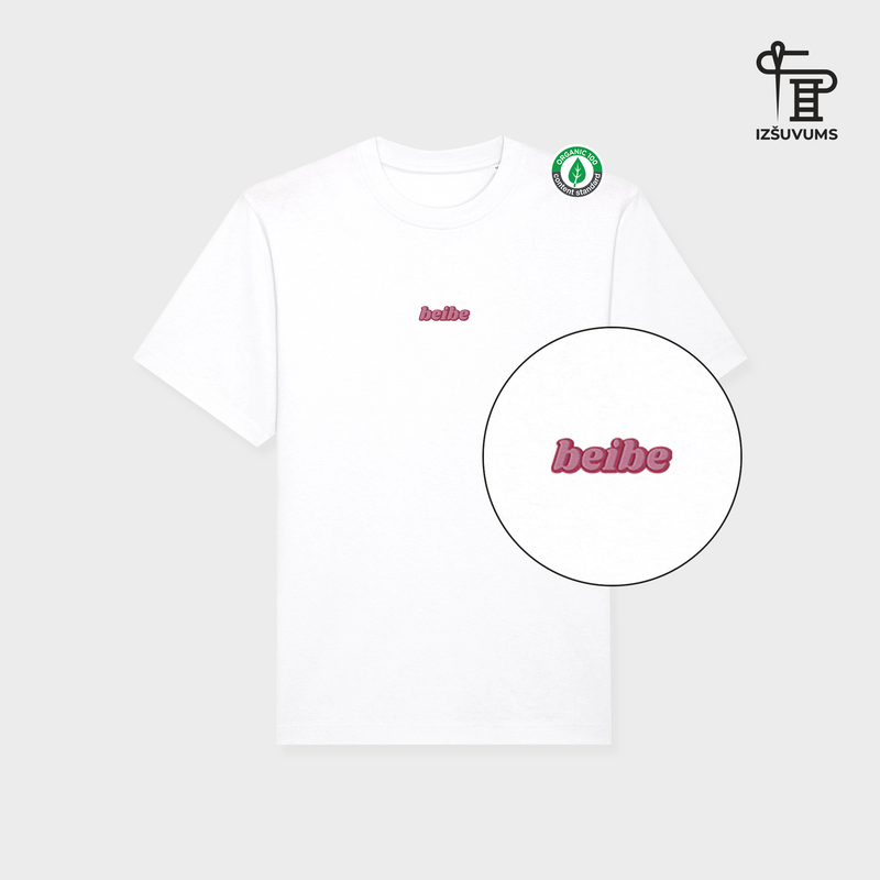 Izšūts organiskās kokvilnas oversized T-krekls "Beibe"