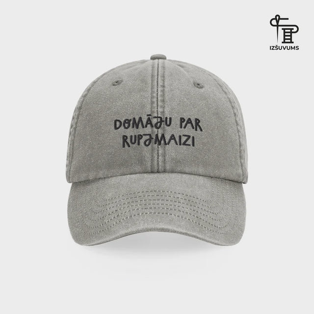 % Izšūta cepure "Domāju par rupjmaizi"