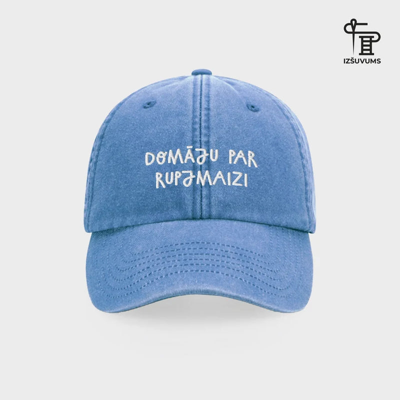 % Izšūta cepure "Domāju par rupjmaizi"