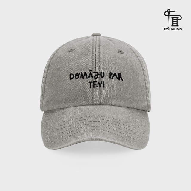 Izšūta cepure "Domāju par Tevi"