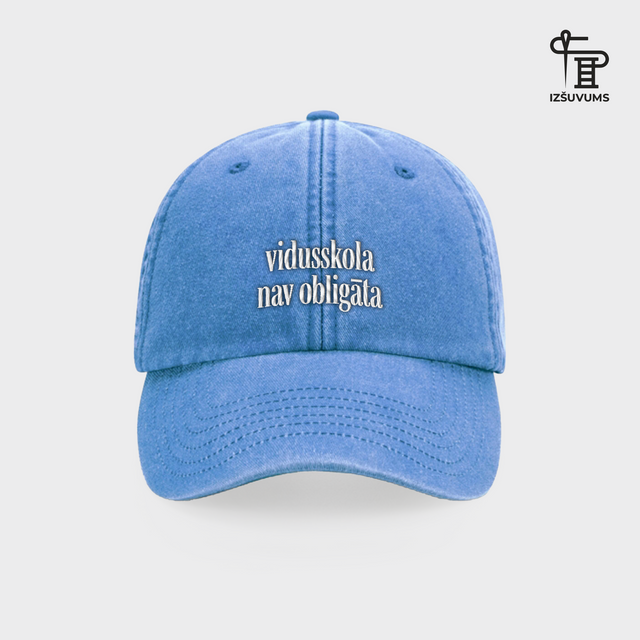 Izšūta cepure "Vidusskola nav obligāta"